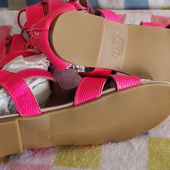 Girls pink Gladiators Size 6-7Y little piggies - Picture 2 of 6